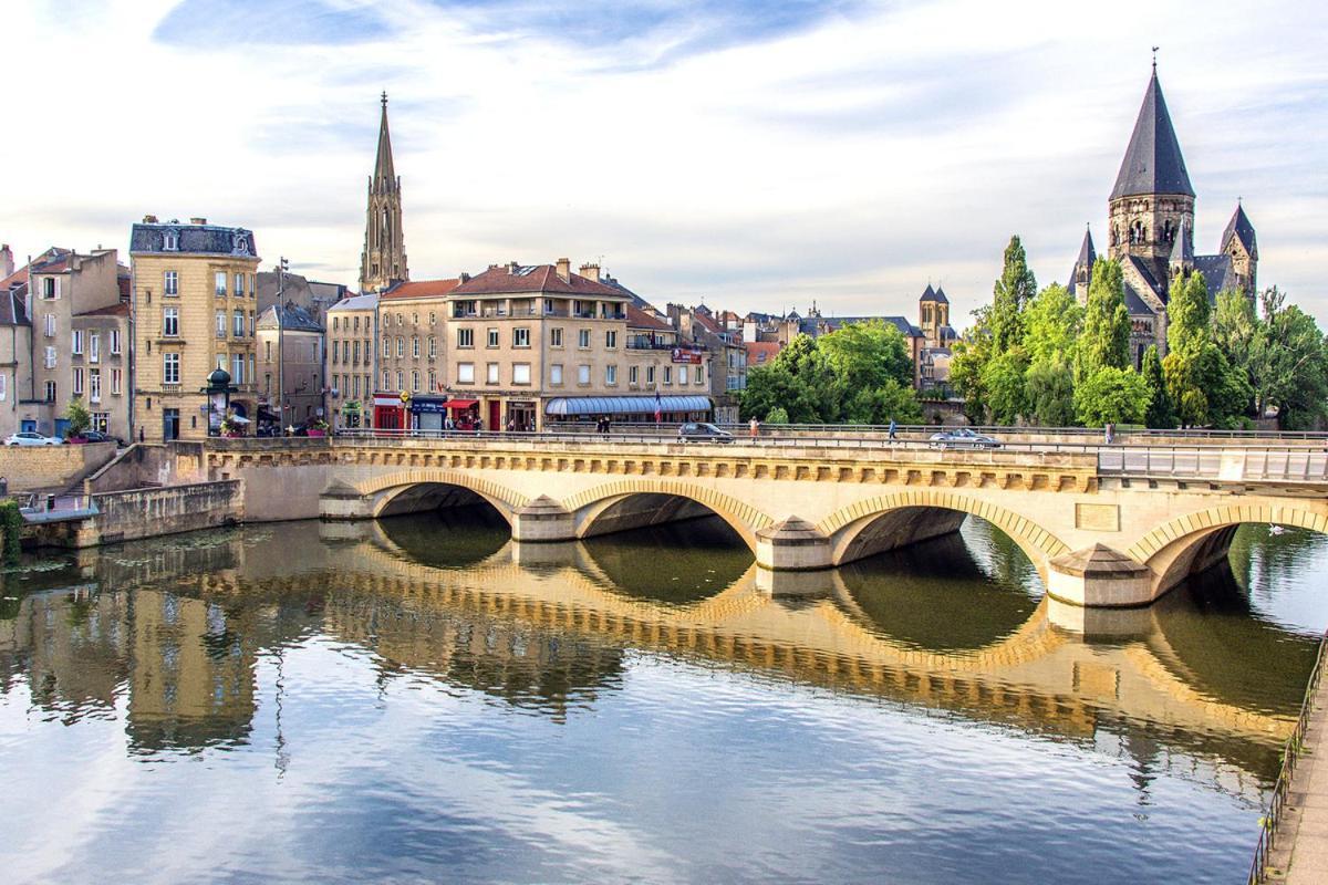 Le Muse Quartier Ville Proche Transport Parking Prive Un-Sejour-A-Part Metz Kültér fotó